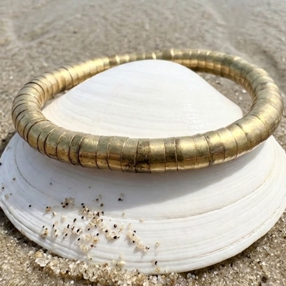 Wide Gold Gas Pipe Expansion Bracelet – Flexible Tubogas Bangle